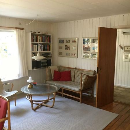 Villa Midtvejshuset à Rønne Extérieur photo