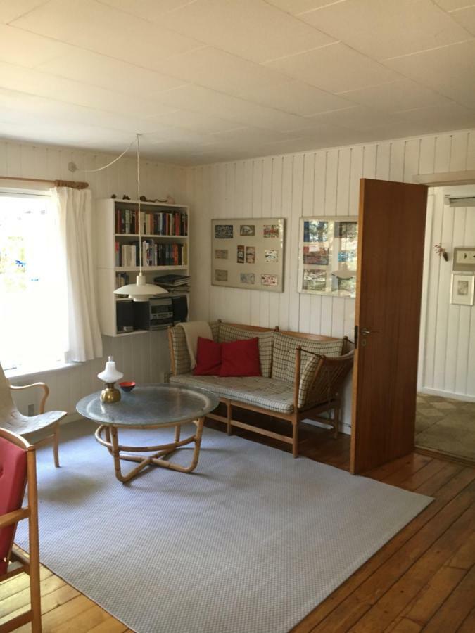 Villa Midtvejshuset à Rønne Extérieur photo